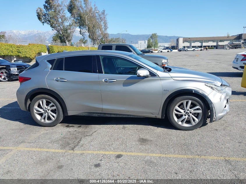 2018 INFINITI QX30 VIN: SJKCH5CP1JA060583