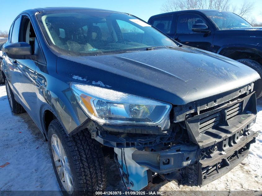 VIN 1FMCU9GD8HUE88564 2017 FORD ESCAPE no.1