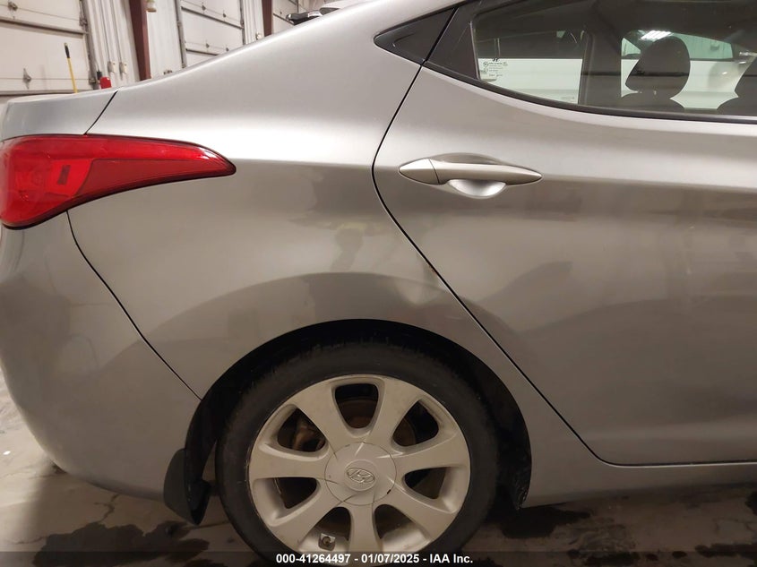 2013 HYUNDAI ELANTRA VIN: KMHDH4AE9DU595730