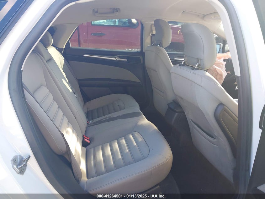 2014 FORD FUSION VIN: 3FA6P0G76ER104482