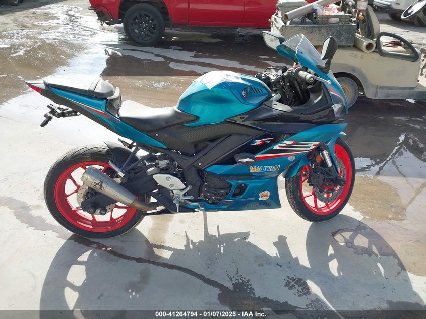 VIN MH3RH18Y7MK005319 2021 YAMAHA YZFR3 A