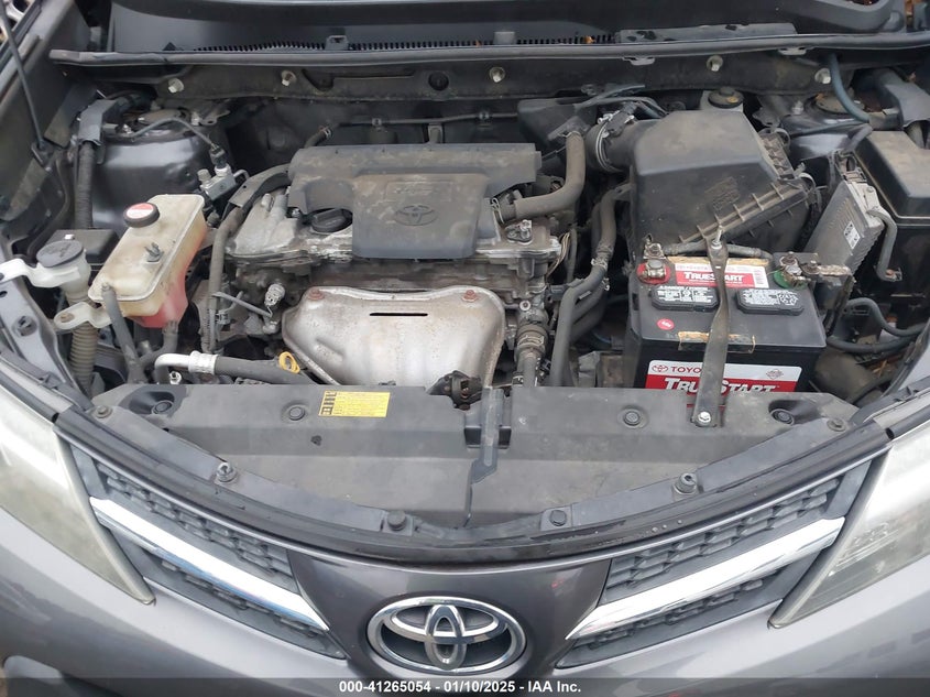 2014 TOYOTA RAV4 LE - JTMZFREV4EJ020705