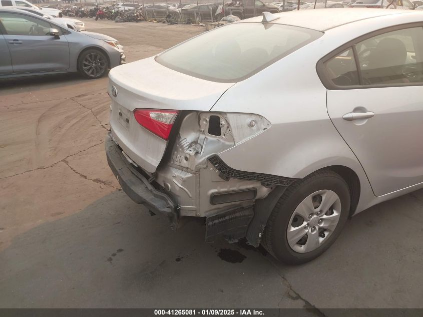 VIN KNAFK4A60G5574588 2016 KIA Forte, LX no.13