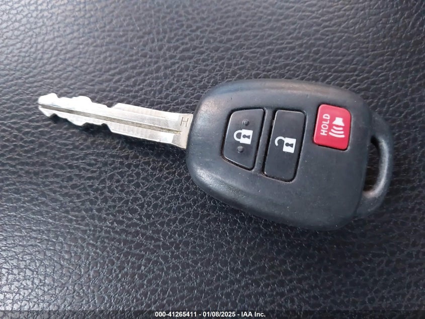 2017 TOYOTA RAV4 LE - 2T3BFREVXHW630065