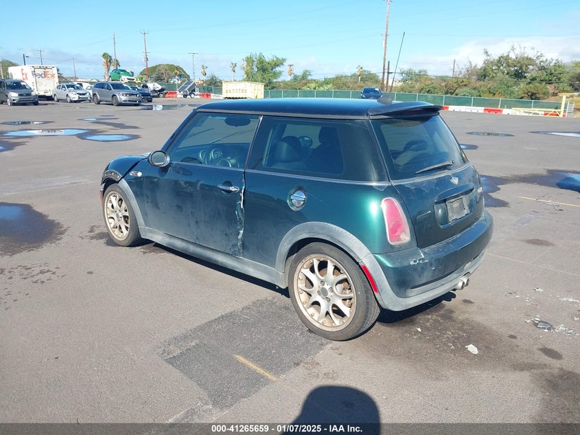 2006 MINI COOPER S VIN: WMWRE33566TJ34081