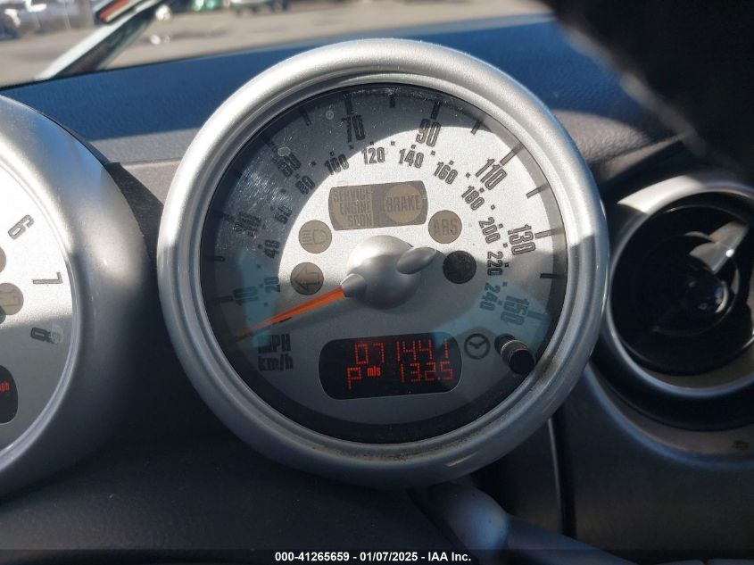 2006 MINI COOPER S VIN: WMWRE33566TJ34081