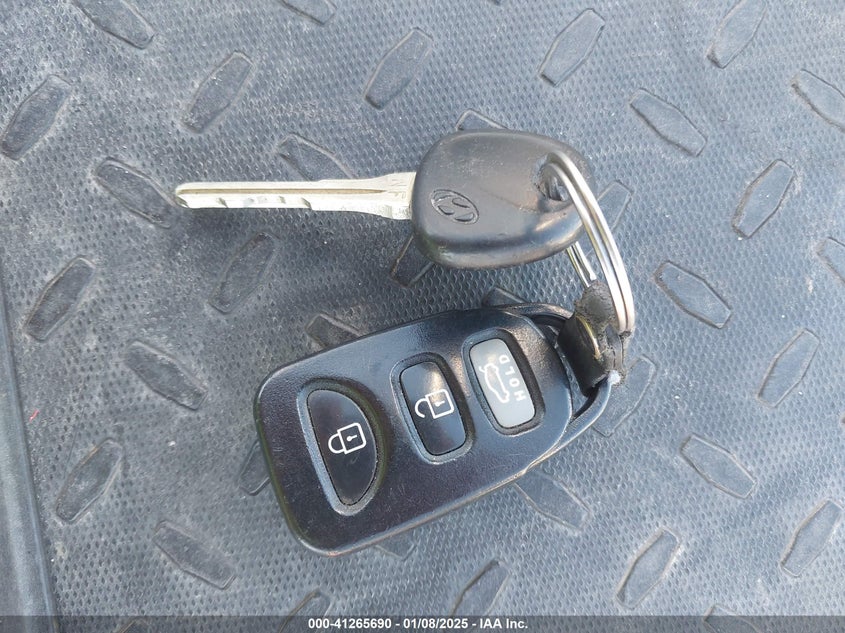 2009 HYUNDAI SONATA VIN: 5NPET46C79H474887