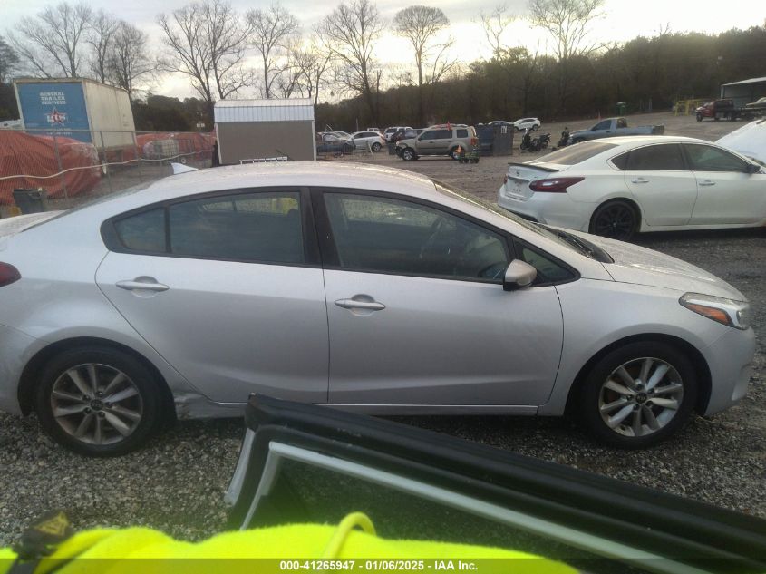 VIN 3KPFL4A73HE132337 2017 KIA FORTE no.13