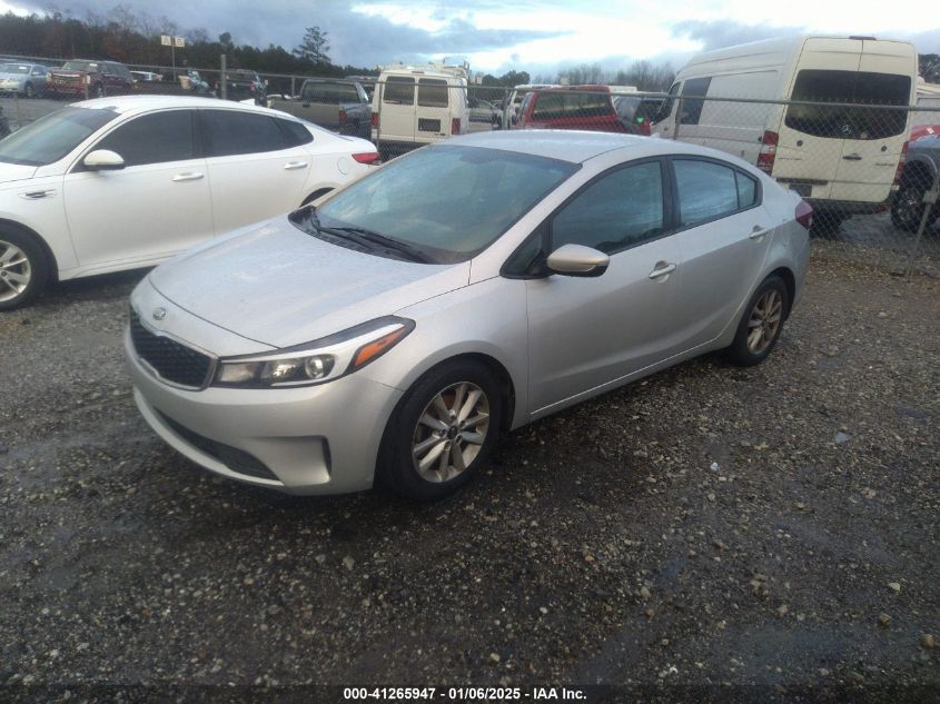 VIN 3KPFL4A73HE132337 2017 KIA FORTE no.2