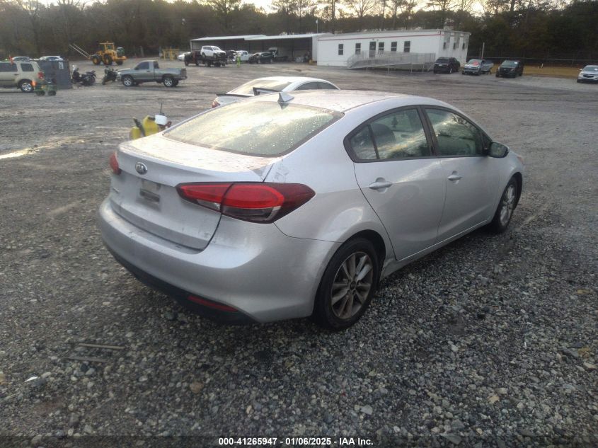 VIN 3KPFL4A73HE132337 2017 KIA FORTE no.4