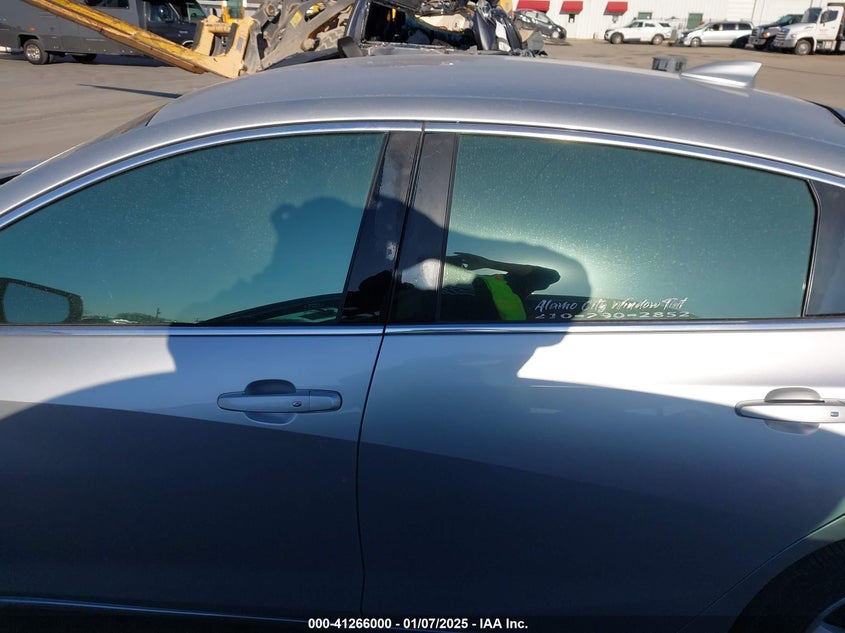 2018 CHEVROLET MALIBU VIN: 1G1ZD5ST5JF137135