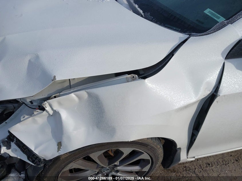 2015 HONDA ACCORD VIN: 1HGCR2F59FA157208