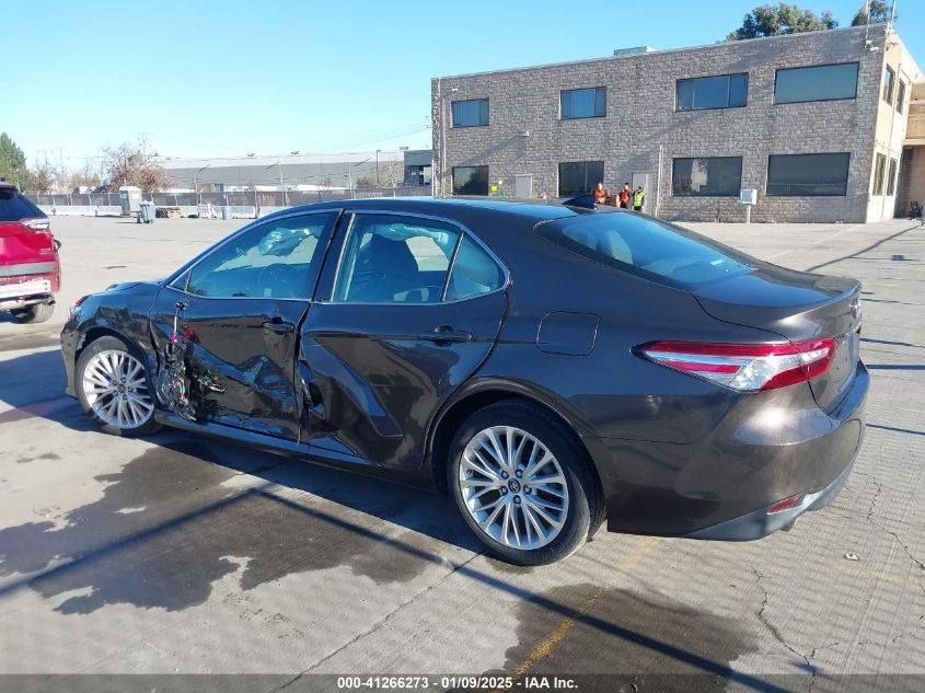 VIN 4T1BZ1HK7JU502794 2018 TOYOTA CAMRY no.3