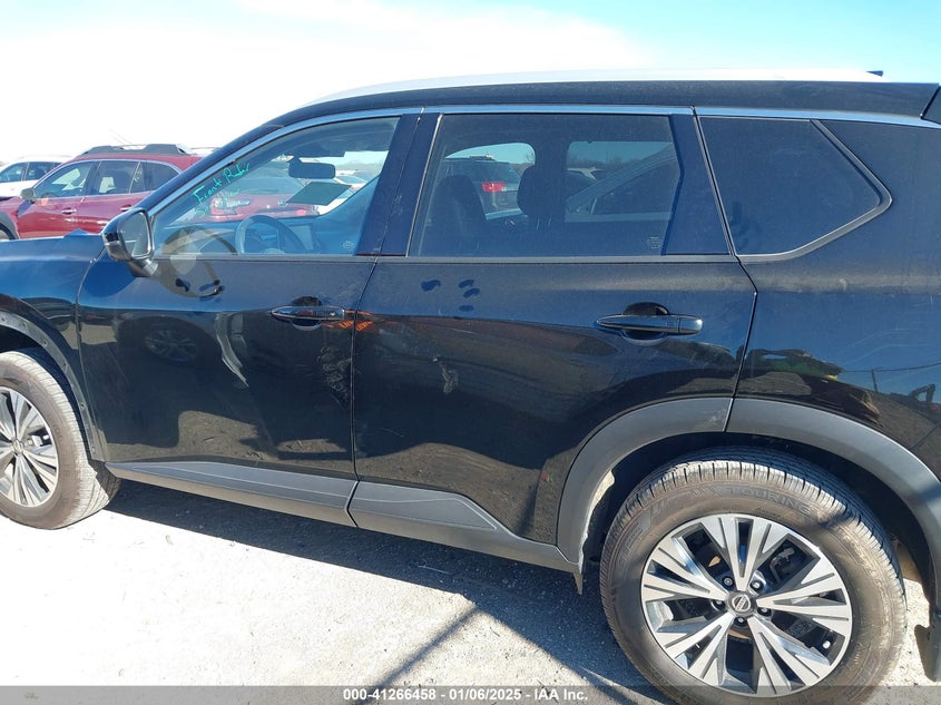 2021 NISSAN ROGUE SV FWD - JN8AT3BA4MW017944