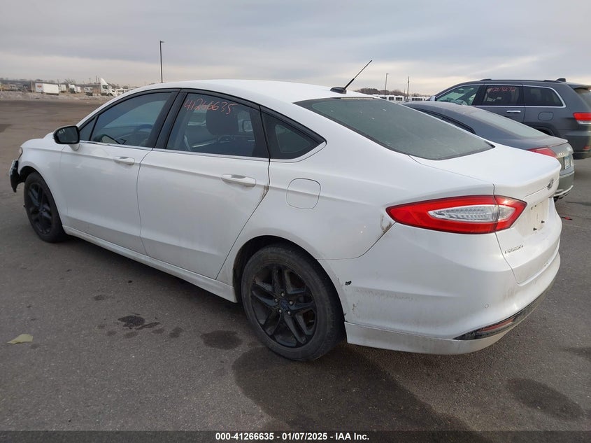 2015 FORD FUSION VIN: 3FA6P0H74FR202491