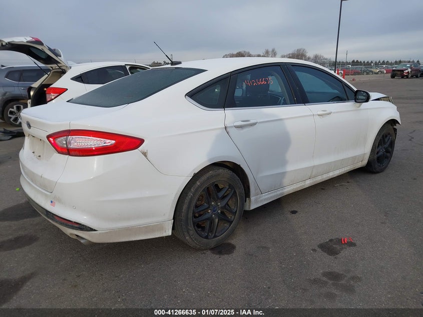 2015 FORD FUSION VIN: 3FA6P0H74FR202491