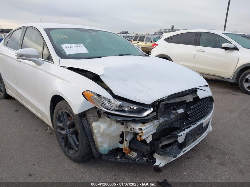2015 FORD FUSION VIN: 3FA6P0H74FR202491