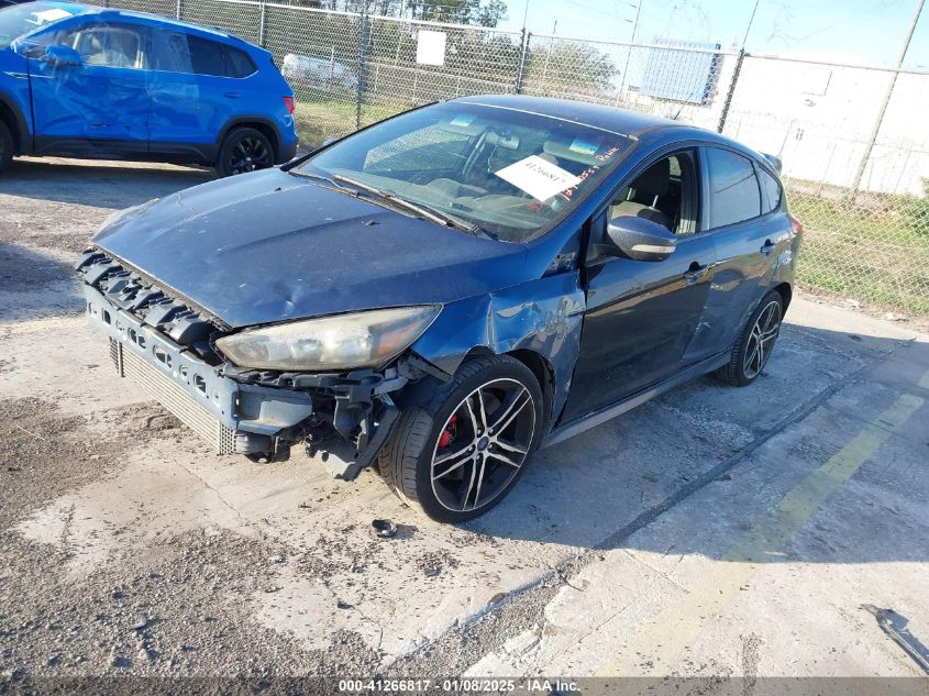 VIN 1FADP3L97JL331687 2018 FORD FOCUS ST no.2