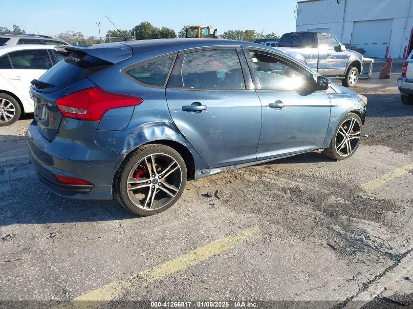 VIN 1FADP3L97JL331687 2018 FORD FOCUS ST no.4