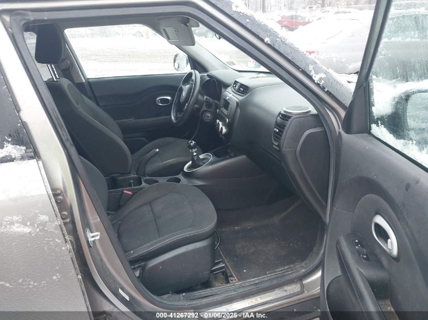 VIN KNDJN2A27E7050734 2014 KIA SOUL no.5