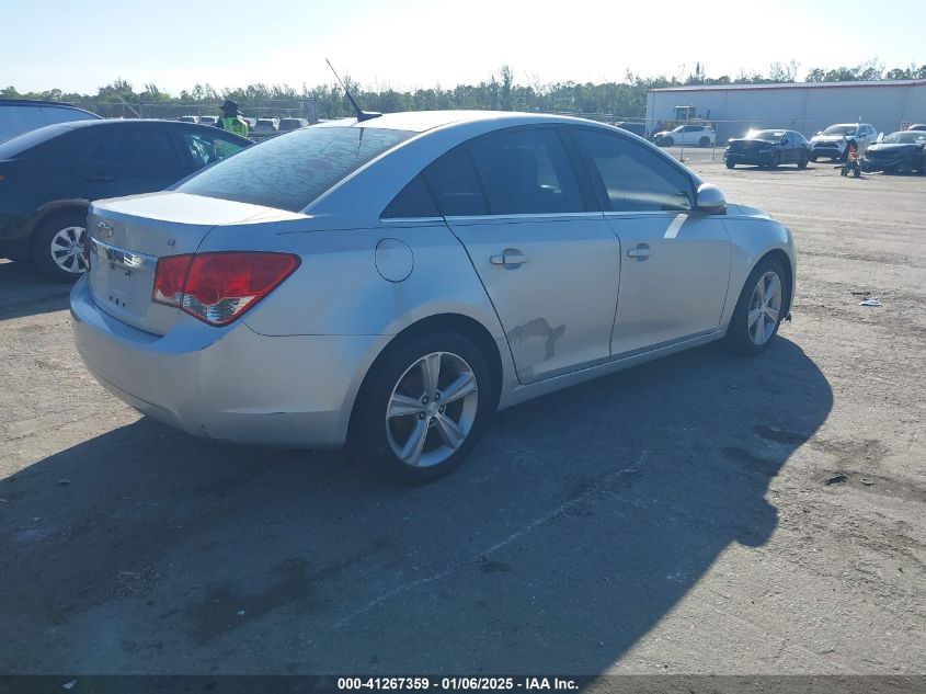 VIN 1G1PE5SB9D7101409 2013 CHEVROLET CRUZE no.4