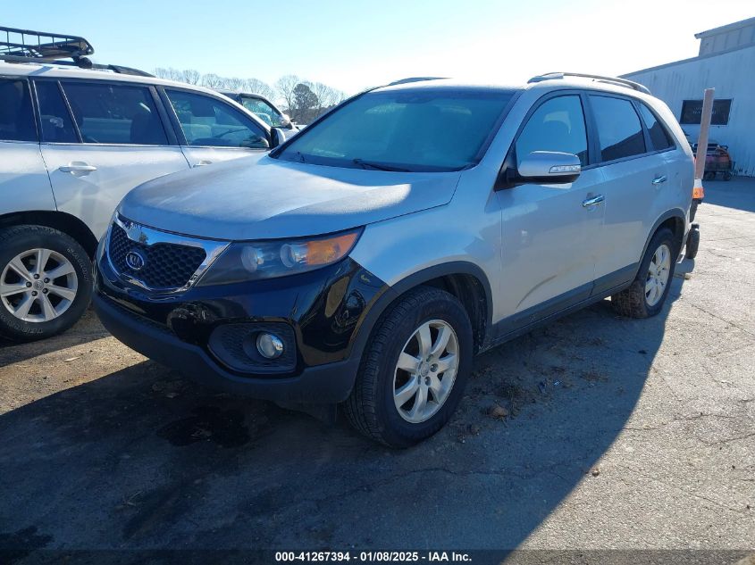 VIN 5XYKT4A23DG322980 2013 KIA SORENTO no.2