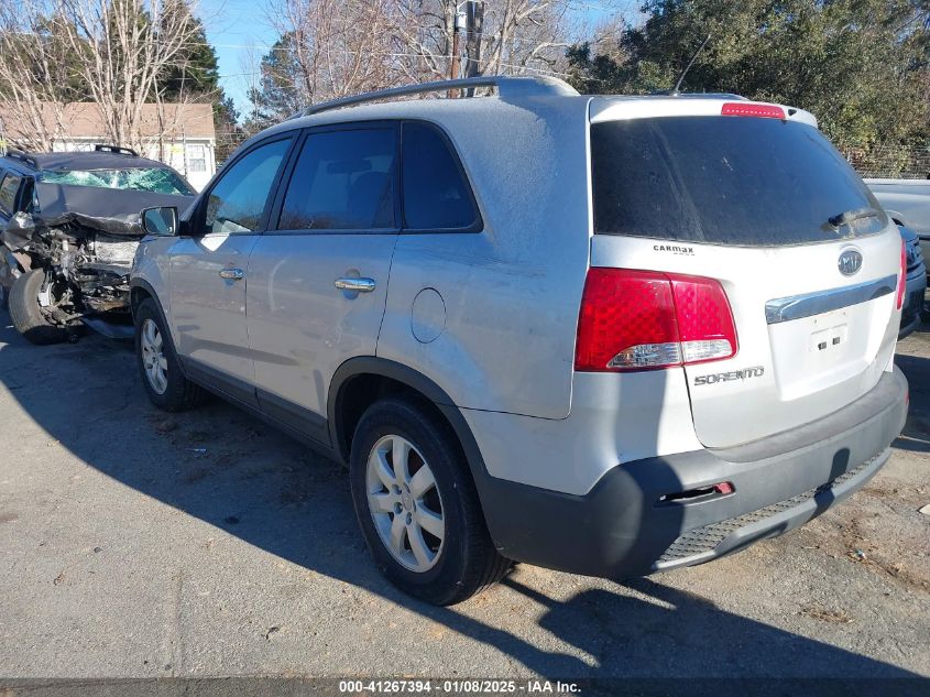 VIN 5XYKT4A23DG322980 2013 KIA SORENTO no.3