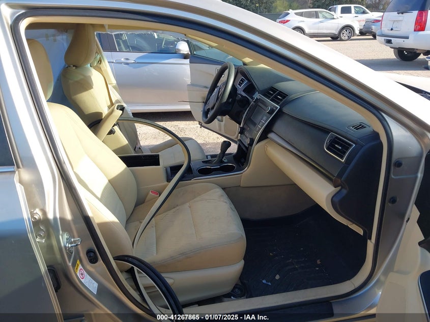 2016 TOYOTA CAMRY LE - 4T4BF1FK0GR533931