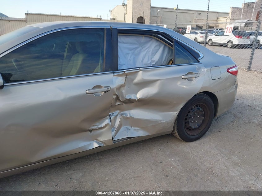 2016 TOYOTA CAMRY LE - 4T4BF1FK0GR533931