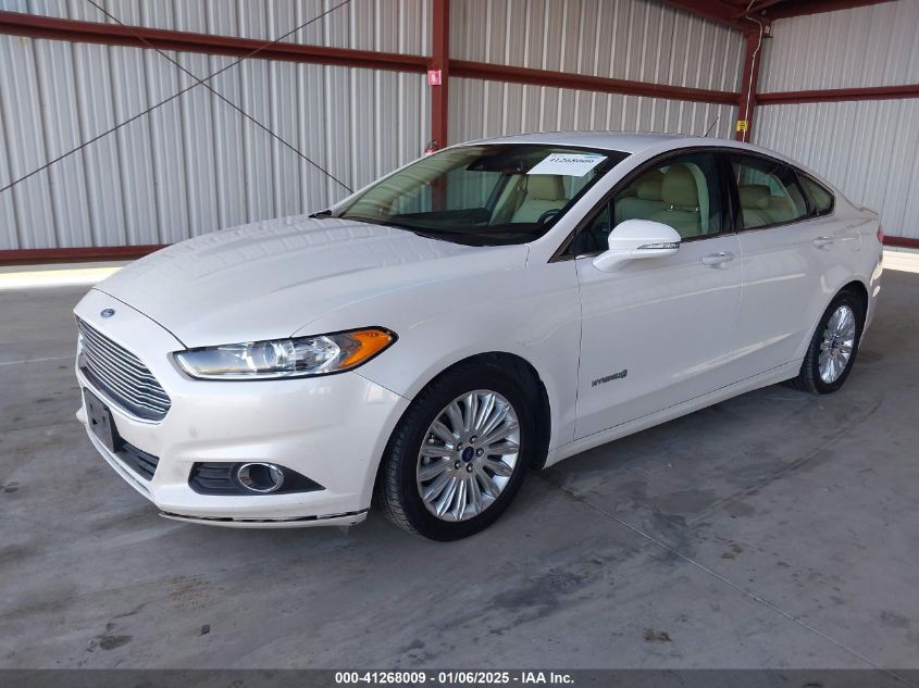 VIN 3FA6P0LU9GR178929 2016 FORD FUSION HYBRID no.2