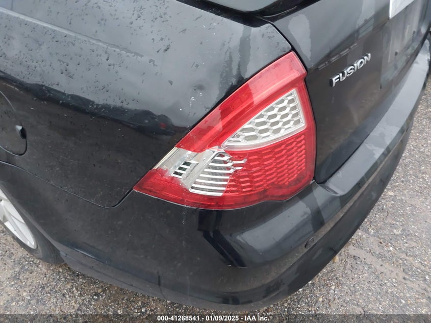2011 FORD FUSION VIN: 3FAHP0JA5BR302723