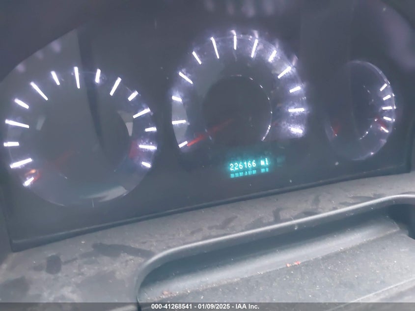 2011 FORD FUSION VIN: 3FAHP0JA5BR302723