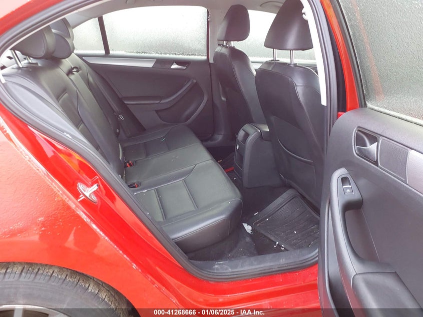 2015 VOLKSWAGEN JETTA VIN: 3VWD07AJ9FM347685