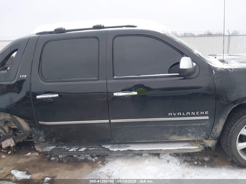 2012 CHEVROLET AVALANCHE 1500 VIN: 3GNTKGE73CG218821
