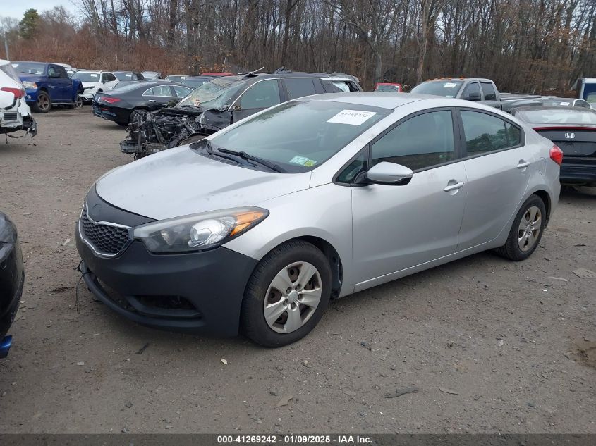 VIN KNAFK4A6XG5445029 2016 KIA FORTE no.2