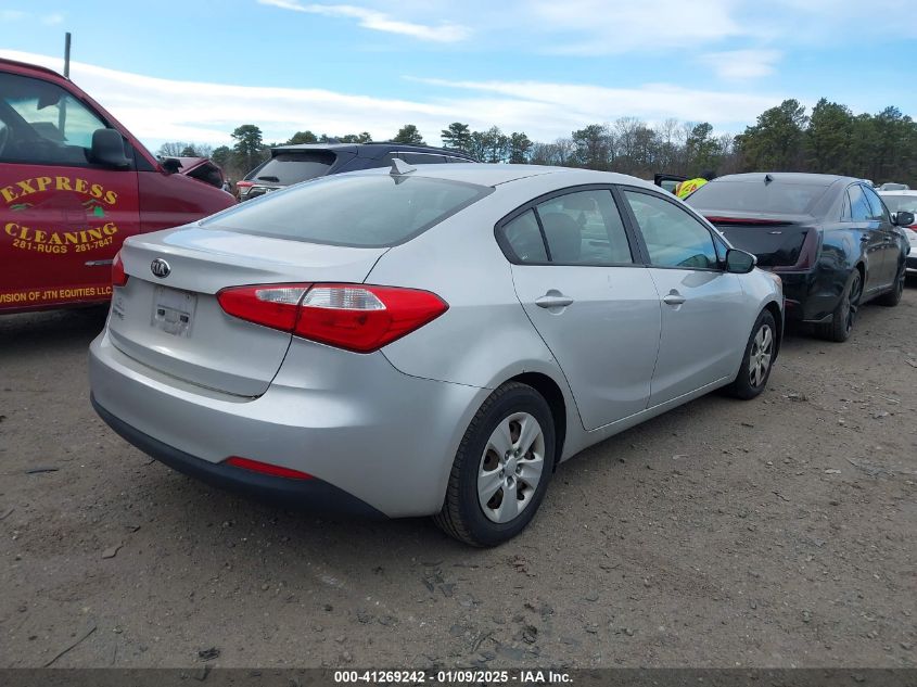 VIN KNAFK4A6XG5445029 2016 KIA FORTE no.4