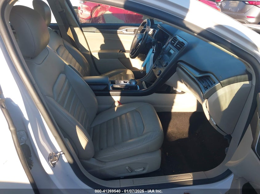 2017 FORD FUSION VIN: 3FA6P0H95HR394671