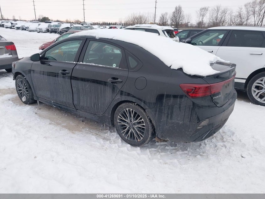 2022 KIA FORTE VIN: 3KPF54AD0NE492094