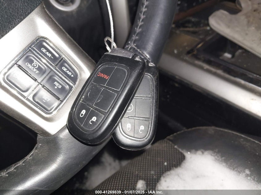 2013 RAM 1500 VIN: 1C6RR7NT9DS672522