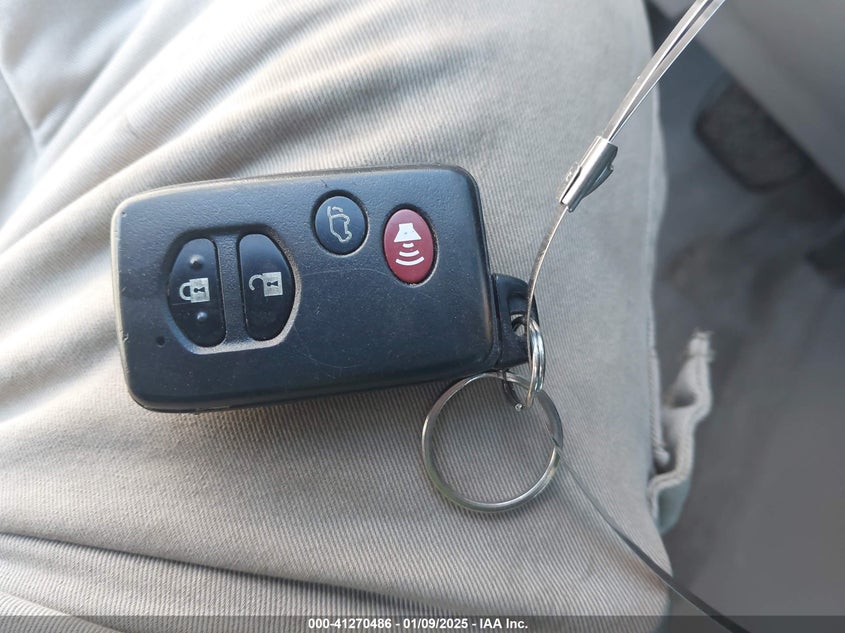 2008 Toyota Highlander Hybrid Limited VIN: JTEEW44AX82014739 Lot: 41270486