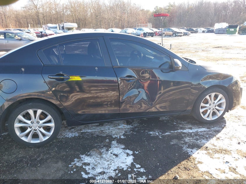 2011 MAZDA MAZDA3 VIN: JM1BL1U63B1447584