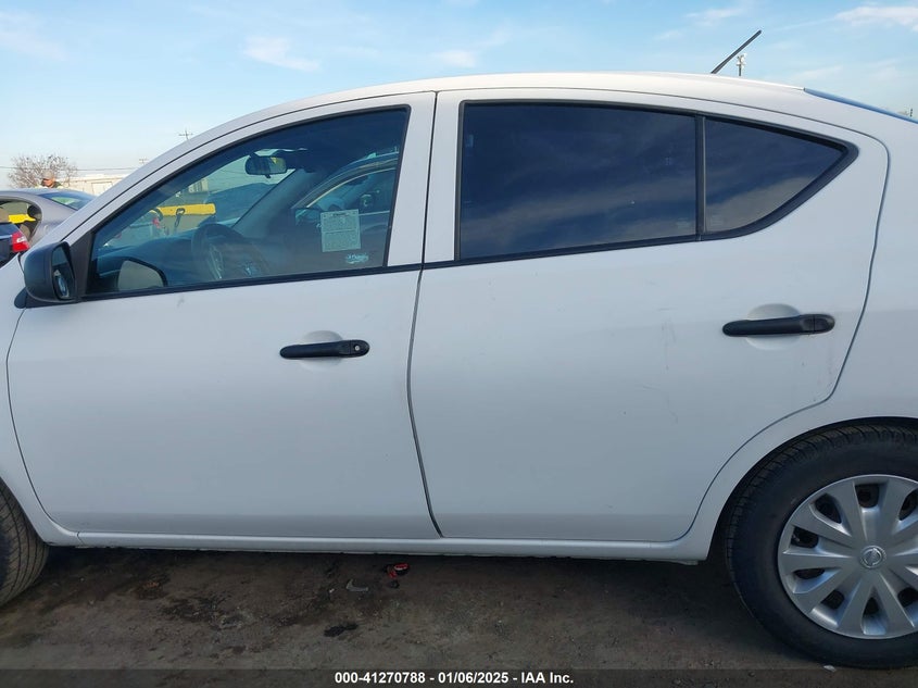2015 NISSAN VERSA 1.6 S - 3N1CN7AP1FL817222