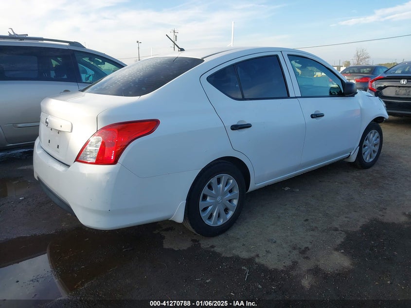 2015 NISSAN VERSA 1.6 S - 3N1CN7AP1FL817222