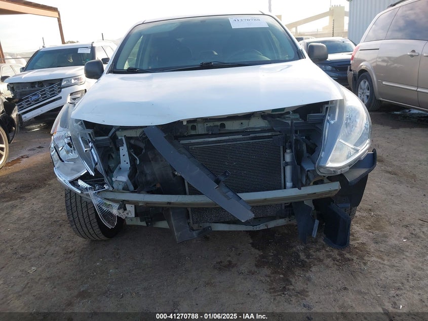 2015 NISSAN VERSA 1.6 S - 3N1CN7AP1FL817222