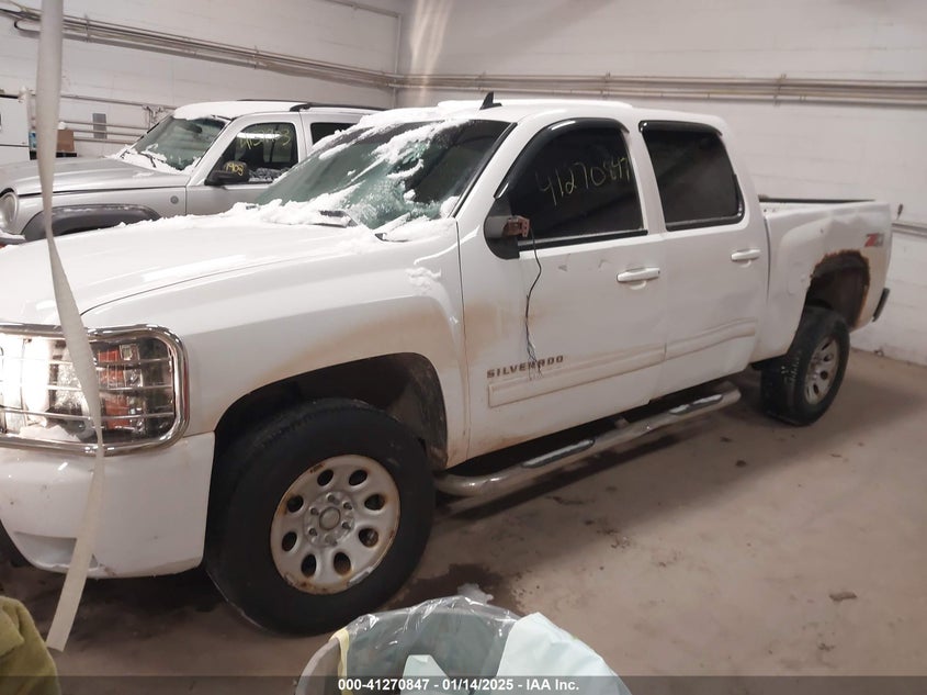 2011 CHEVROLET SILVERADO 1500 VIN: 1GCPKTE39BF169611