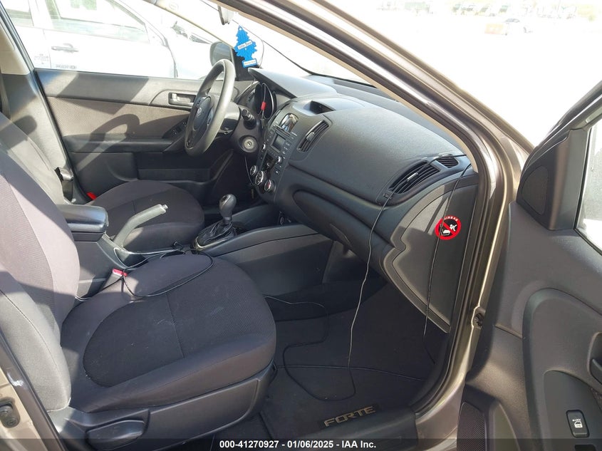 2012 KIA FORTE VIN: KNAFU4A2XC5606870