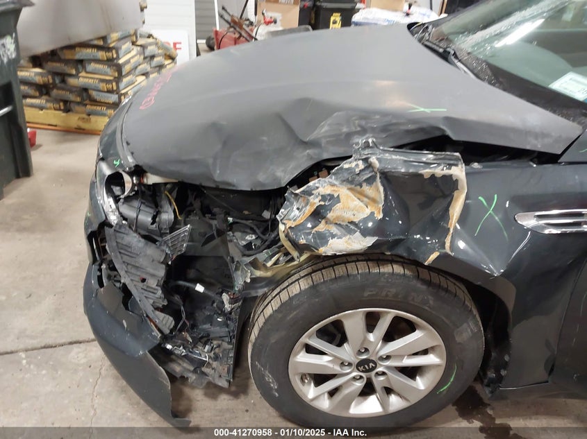 2016 KIA OPTIMA VIN: KNAGT4L37G5084069
