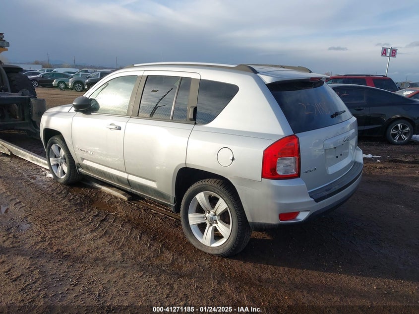 Vin: 1j4nf1fb7bd248366, lot: 41761536, jeep compass 20113