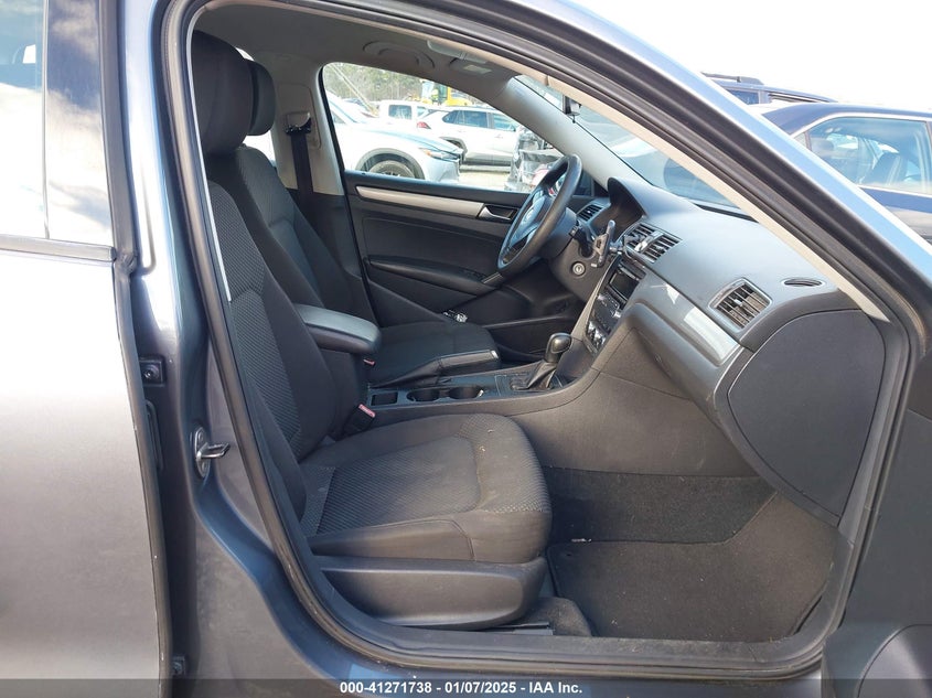 2012 VOLKSWAGEN PASSAT VIN: 1VWAH7A3XCC084214