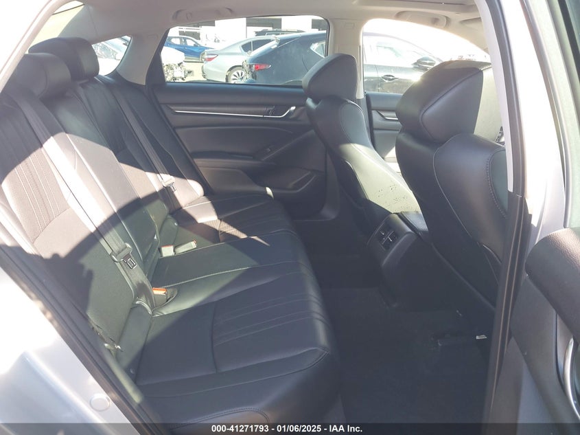 2018 HONDA ACCORD VIN: 1HGCV1F55JA008616